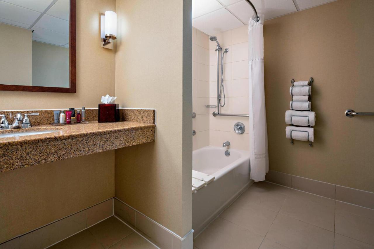 Houston Marriott West Loop By The Galleria Extérieur photo
